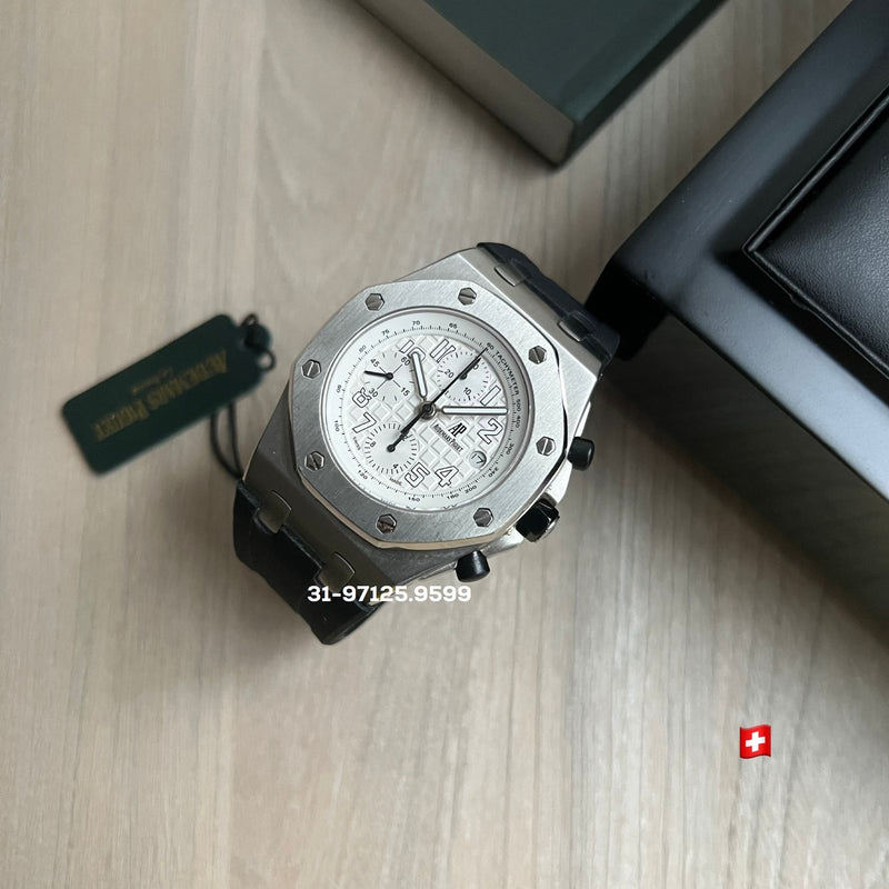 Audemars Piguet - 42mm