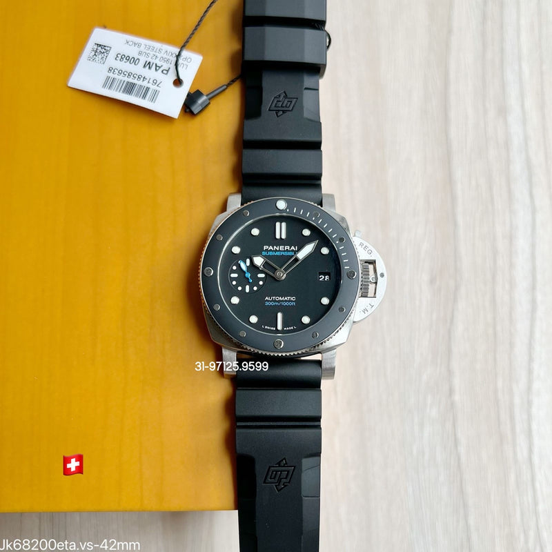 Panerai Submersible - 42mm / PAM 00683