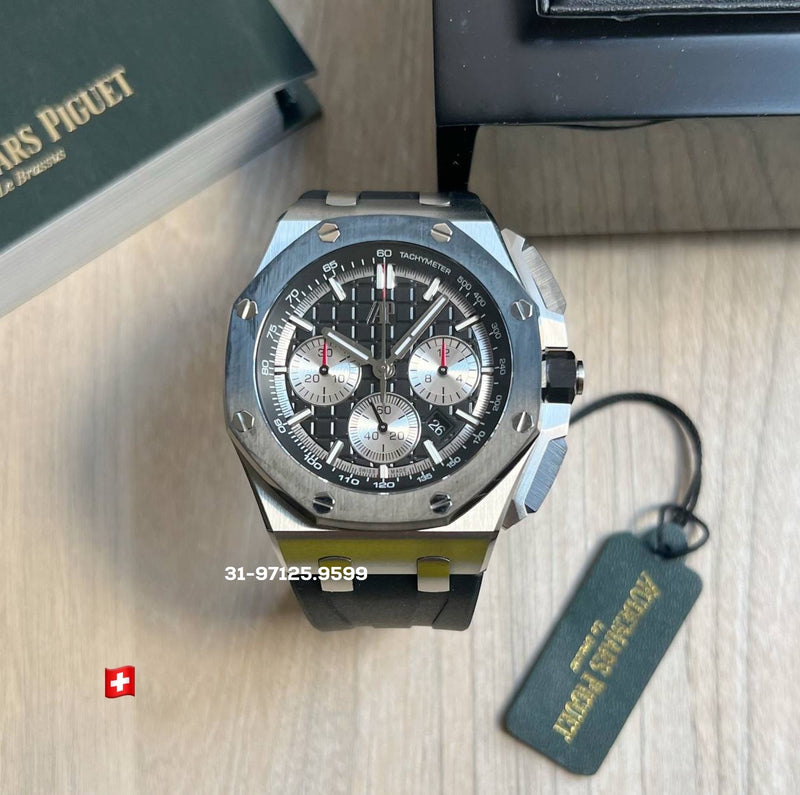 Audemars Piguet - 44mm