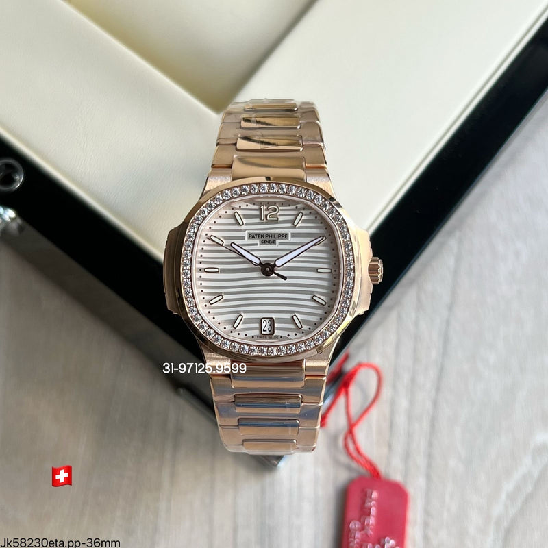 Patek Philippe Nautilus - 36mm