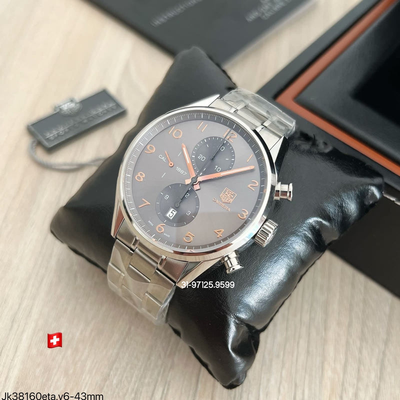 Tag Heuer Carrera - 43mm