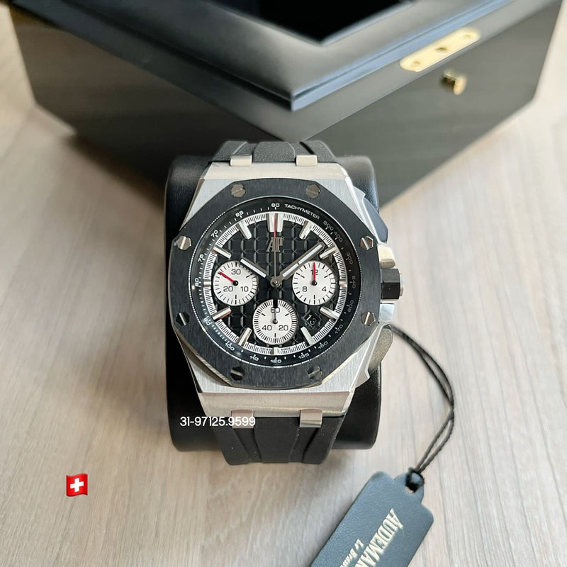 Audemars Piguet - 44mm