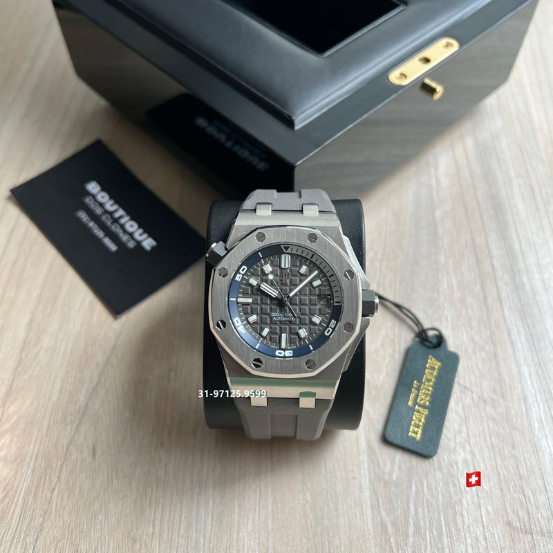 Audemars Piguet - 42mm