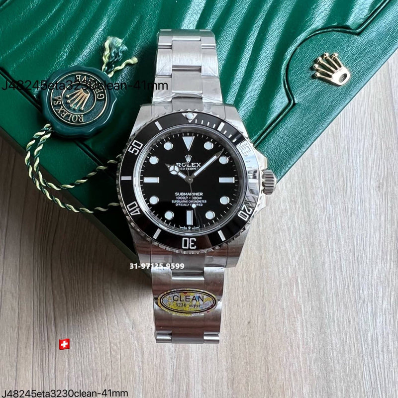 Rolex Submariner - Clean 3230