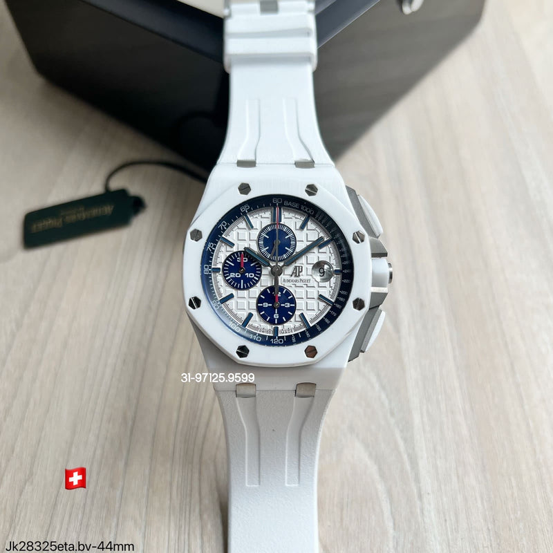 Audemars Piguet - 44mm