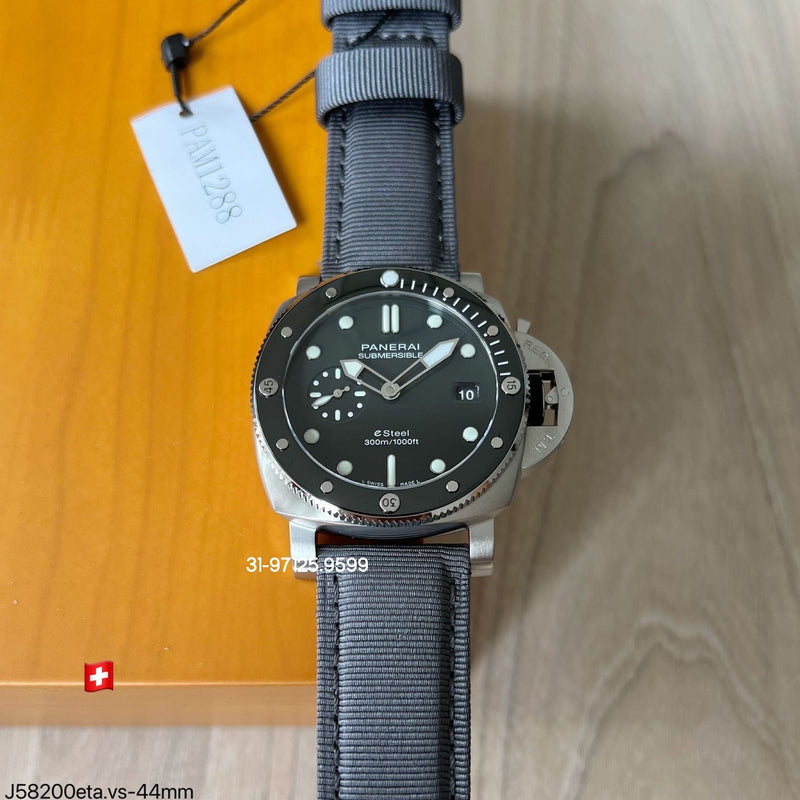 Panerai Submersible - 44mm / PAM 1288