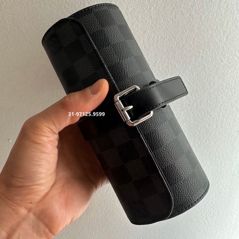 Case Louis Vuitton ( ideal para viagens )